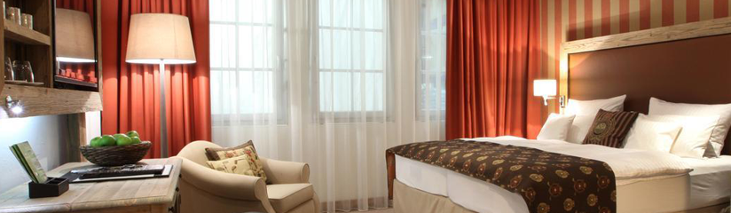 Gesamtansicht eines Zimmers im Golfhotel Weimar